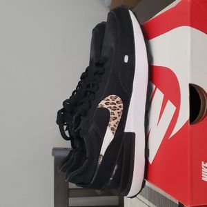 Nike waffle one women's sneakers